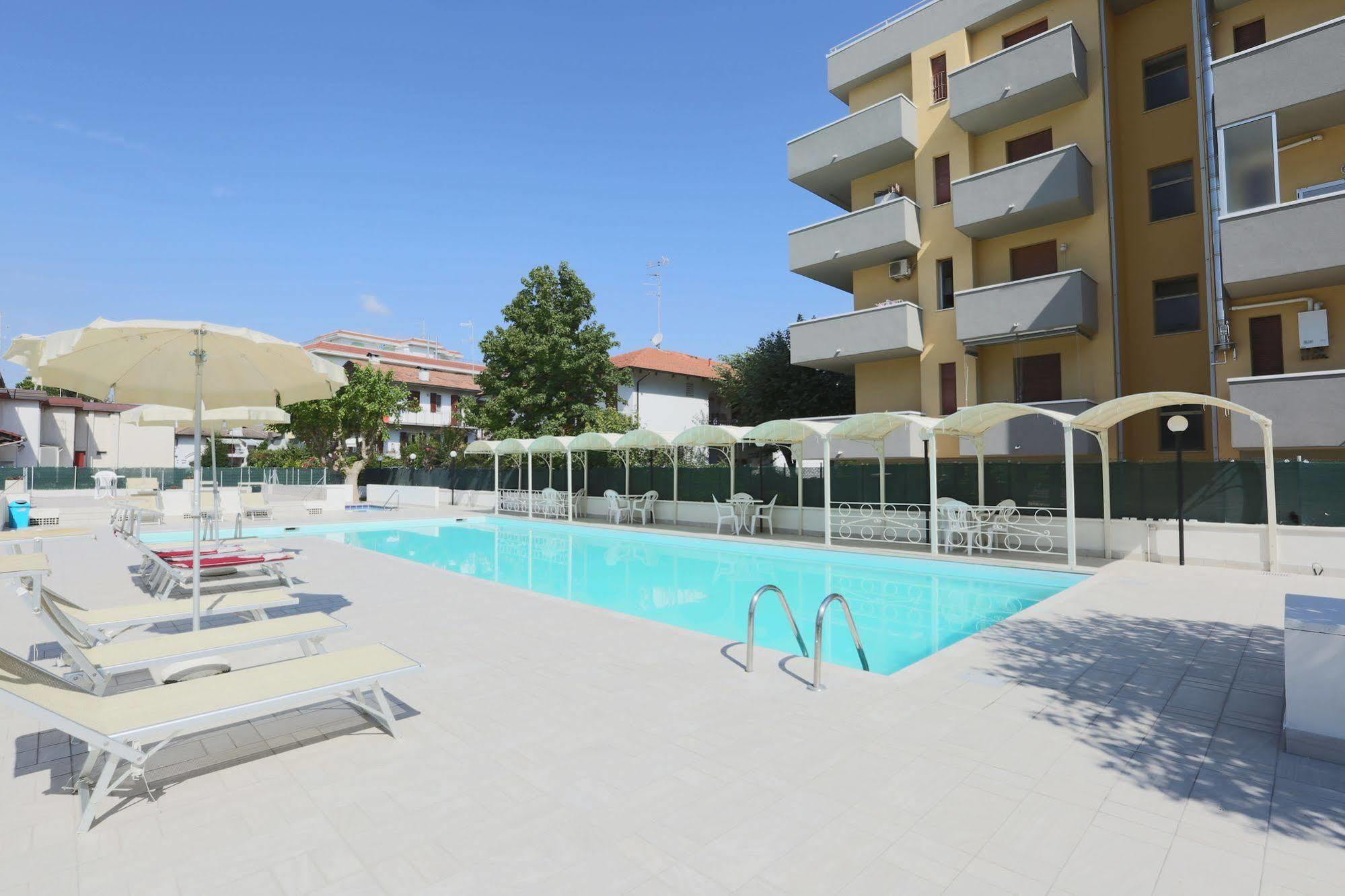 Hotel Marina Beach - Azzurro Club 라벤나 외부 사진
