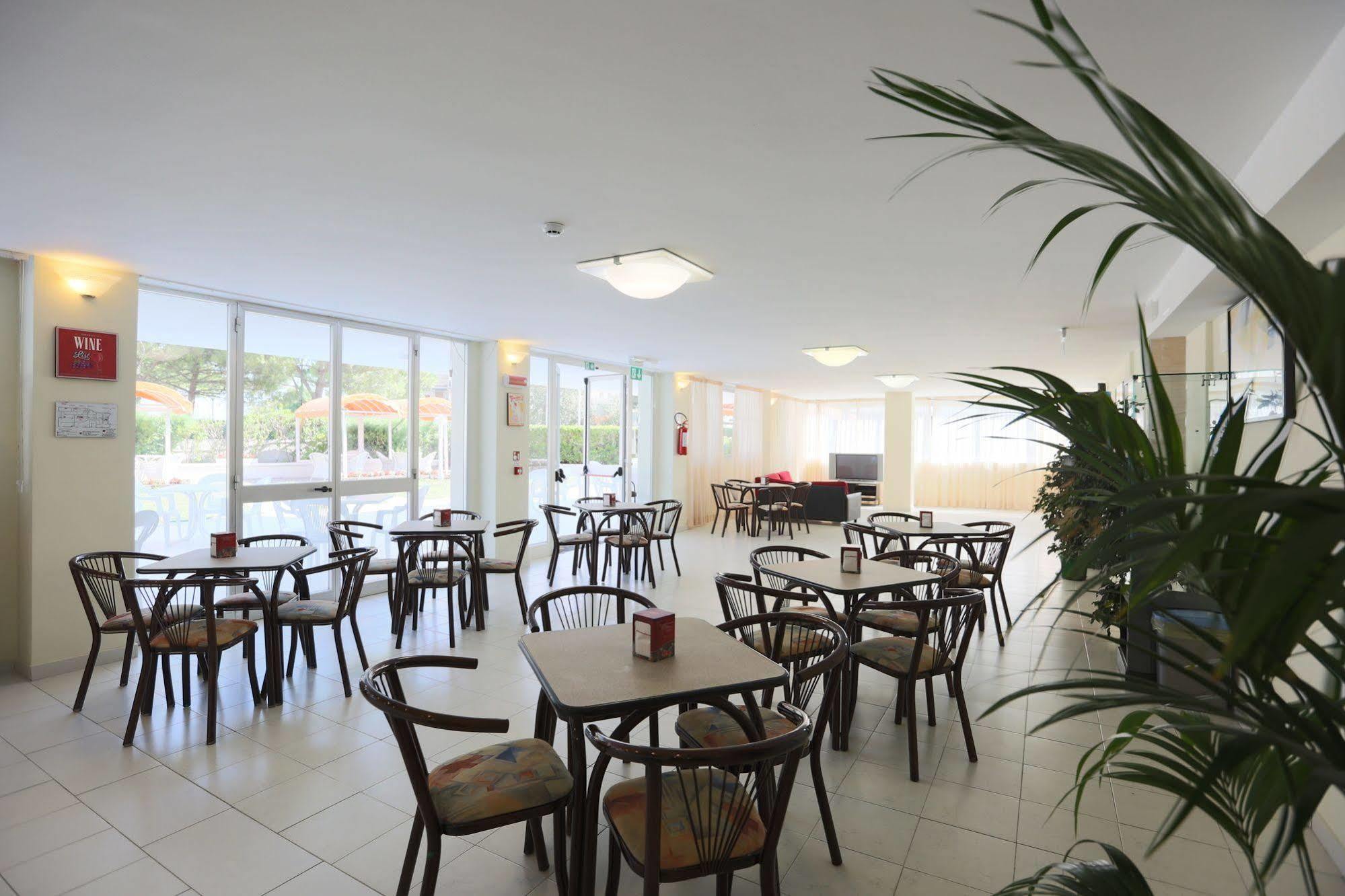 Hotel Marina Beach - Azzurro Club 라벤나 외부 사진